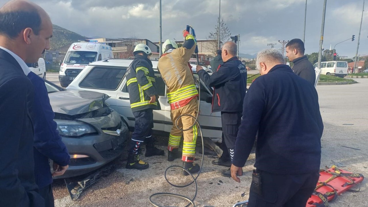 Hassa’da trafik kazası: 4 yaralı
