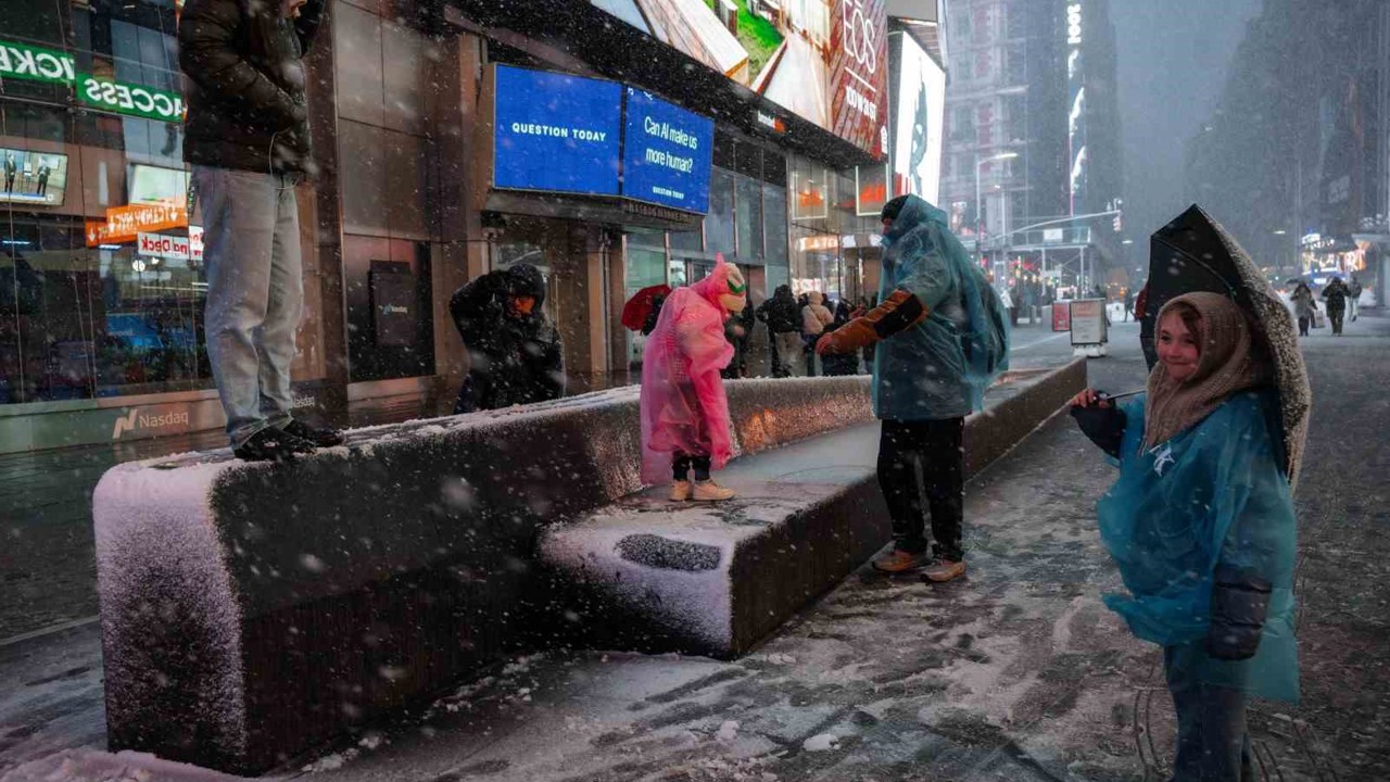 ABD’nin kuzeydoğusundaki şiddetli kar fırtınası

