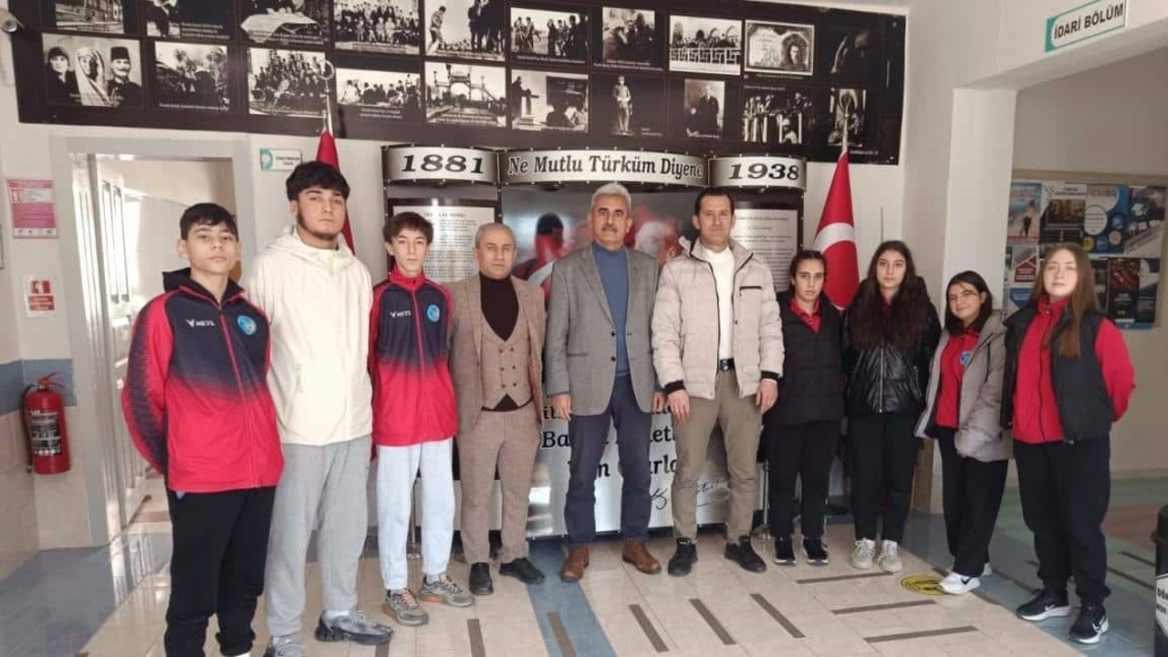 Şampiyon sporculardan anlamlı ziyaret
