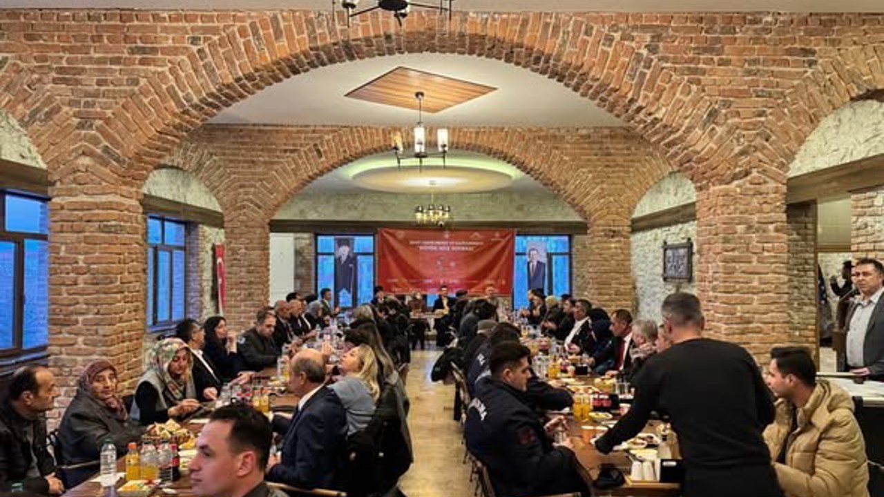 Emirdağ’da şehit yakınları ve gaziler ’Büyük Aile Sofrası’nda buluştu
