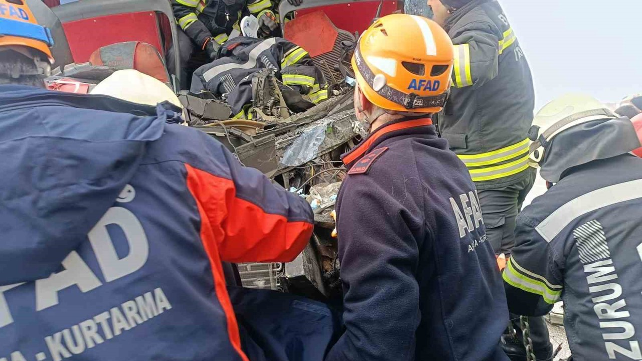 Erzurum’da zincirleme trafik kazası: 20 yaralı
