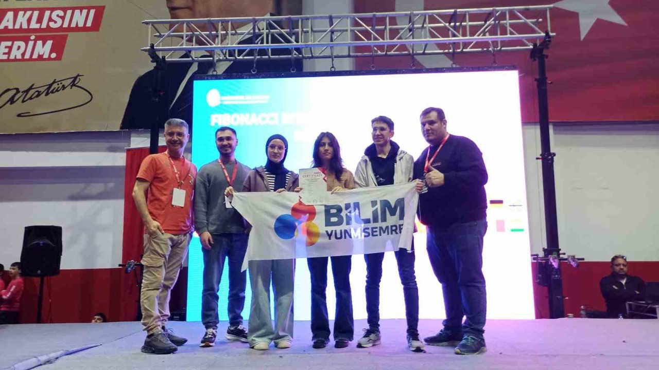 Bilim Yunusemre İzmir’den 3 ödülle döndü
