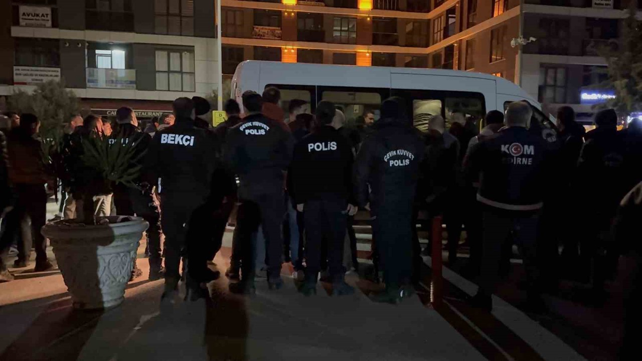 Edirne’de rüşvet operasyonunda 4 şüpheli tutuklandı
