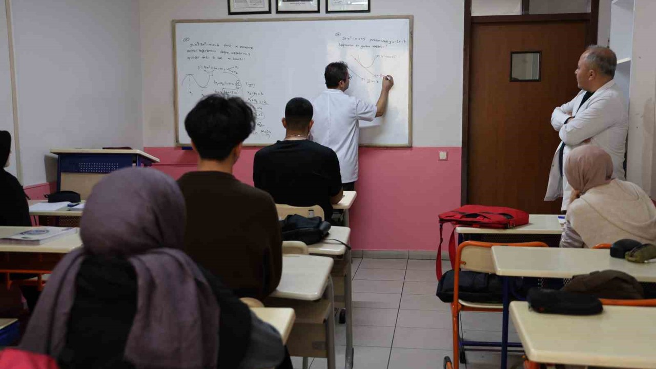 Uzmanlardan öğrencilere gün içerisinde Power nap önerisi
