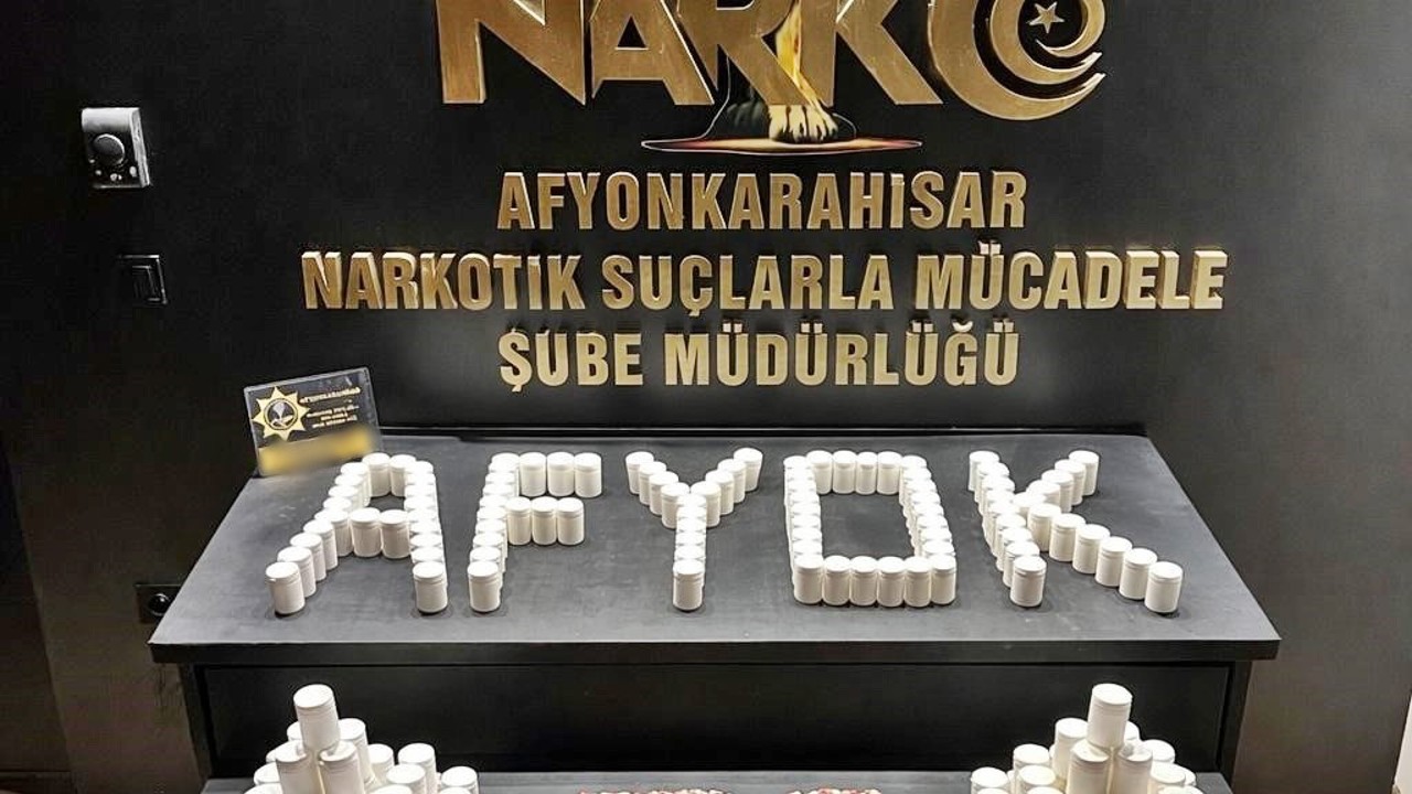 10 bine yakın uyuşturucu hapla yakalanan 3 kişi tutuklandı
