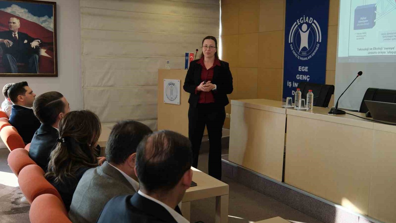 EGİAD İzmir, geleceğin işgücü haritasını çiziyor
