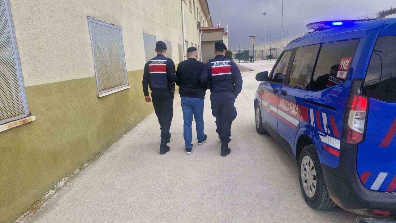 Kesinleşmiş 26 yıl cezayla aranan şahıs yakalandı
