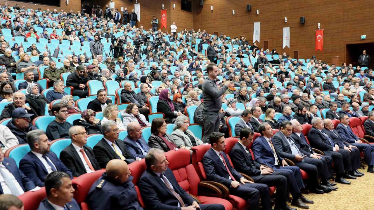 Uşak’ta ’Yüzyılın Konut Projesi’nin kuraları çekildi
