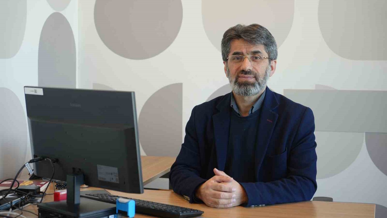 Sakallı olduğu için diplomasını 19 yıl sonra alabildi: 28 Şubat mağduru doktor yaşadıklarını anlattı
