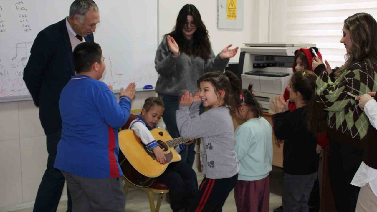Bor Kütüphanesi’nden özel öğrencilere anlamlı etkinlik
