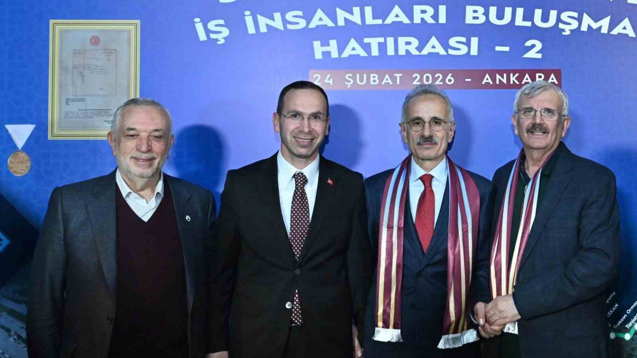 Bakan Uraloğlu: "Trabzon’umuzun ulaşım ve iletişim altyapısına 260 milyar liranın üzerinde yatırım gerçekleştirdik"

