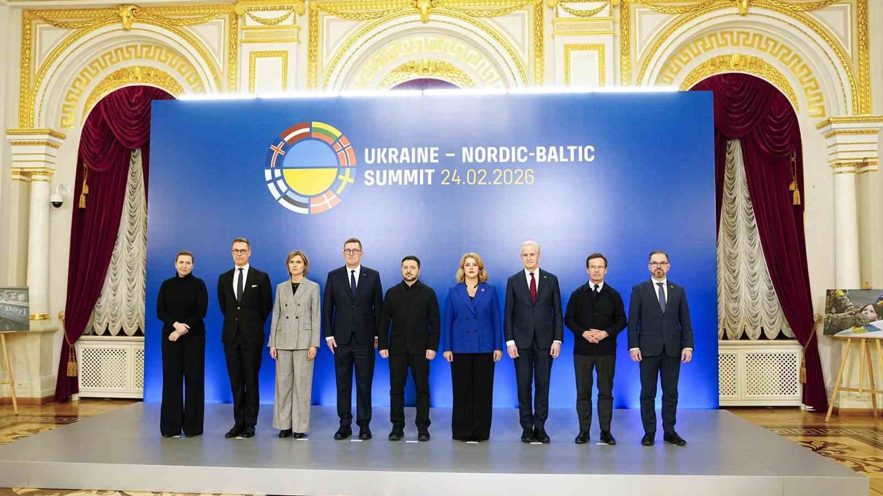 Ukrayna Devlet Başkanı Zelenskiy: "(Rusya ile müzakereler) Sadece bir başlıkta ilerleme sağlandı ama yine de ilerleme oldu"
