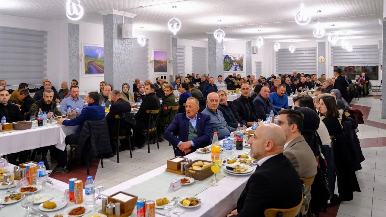 Vali Eldivan, muhtarlarla iftarda buluştu
