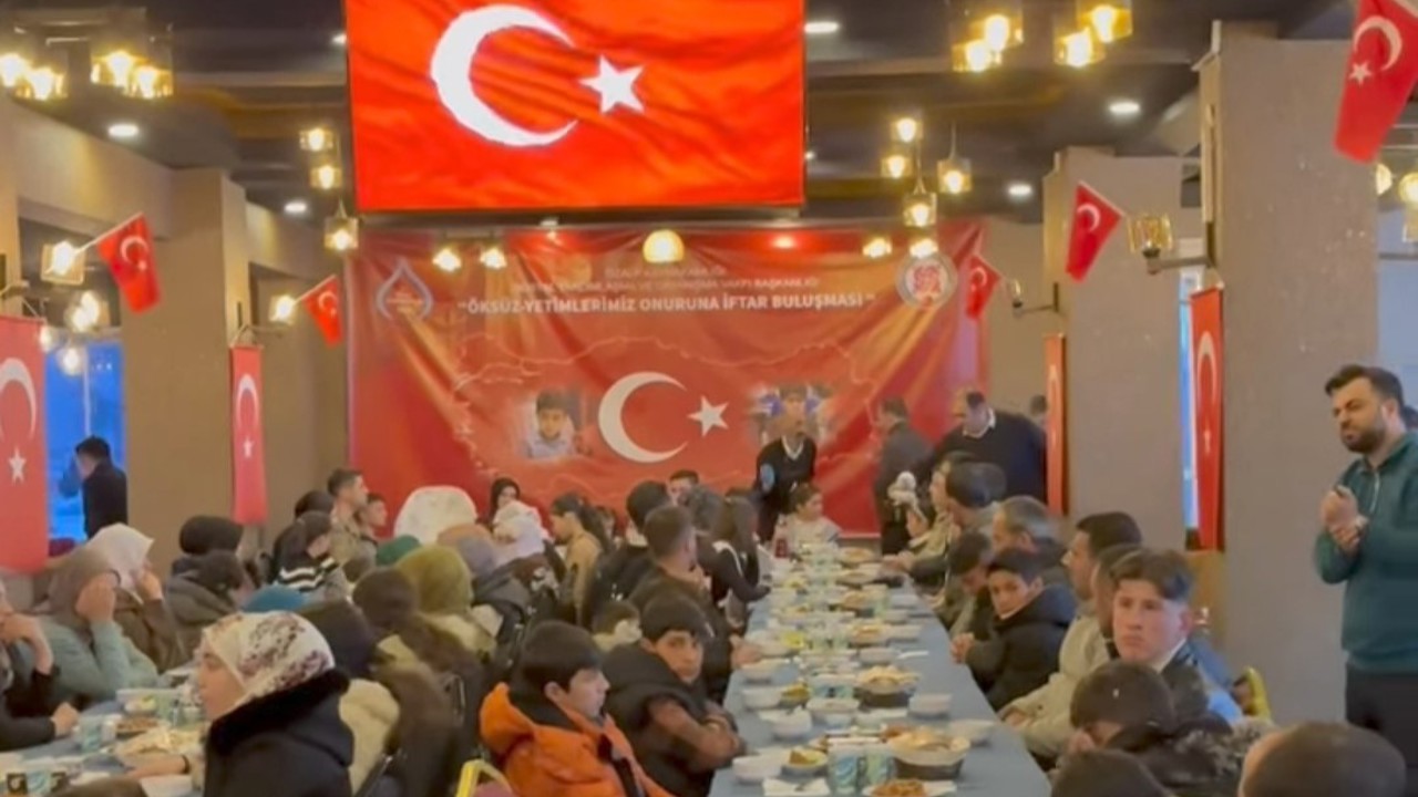 Kaymakam Bulut, yetim ve öksüz çocuklarla iftarda buluştu

