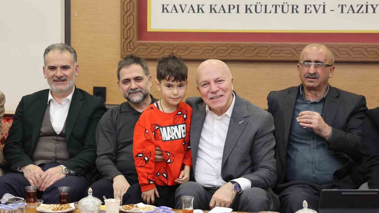 Başkan Sekmen ve Uçar vatandaşla buluştu
