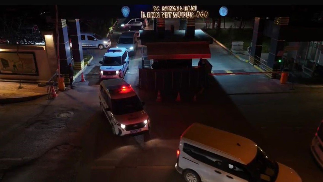 Batman merkezli 10 ilde dev operasyon: 15 milyarlık yasa dışı bahis ağı çökertildi
