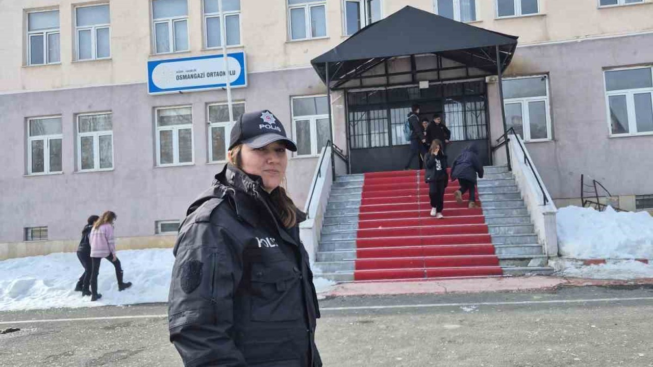 Ağrı’da okul çevrelerinde güvenlik önlemleri artırıldı
