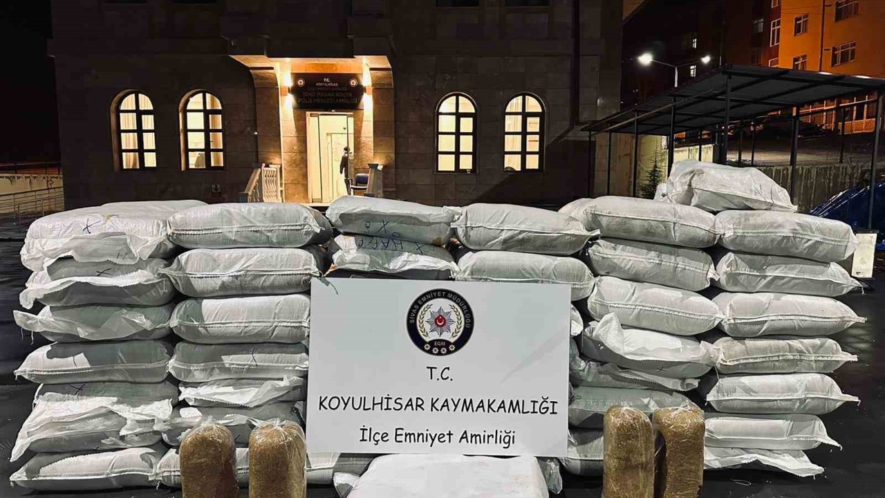 Sivas’ta 1 ton 337 kilo kaçak tütün ele geçirildi
