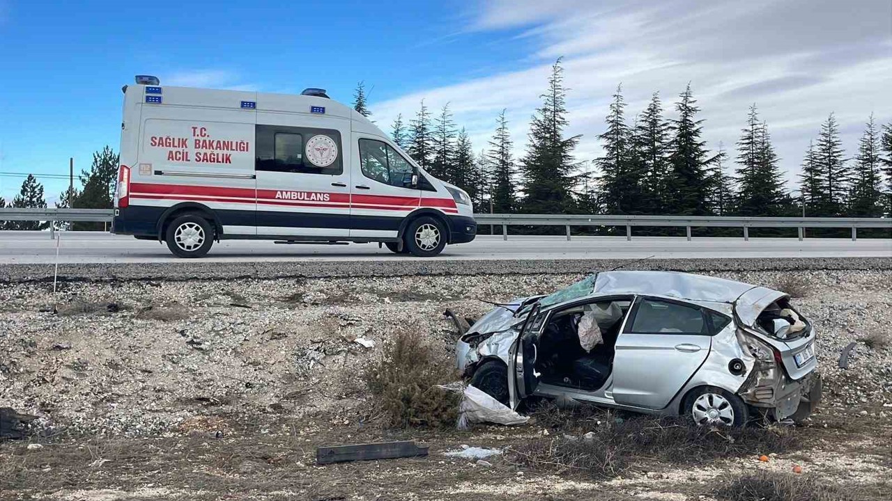 Karaman’da otomobil şarampole takla attı: 1 yaralı
