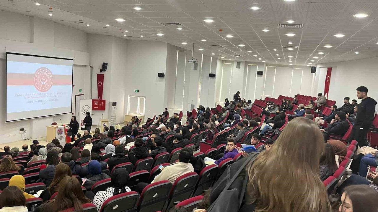 Elazığ’da üniversite öğrencilerine şiddet farkındalık semineri
