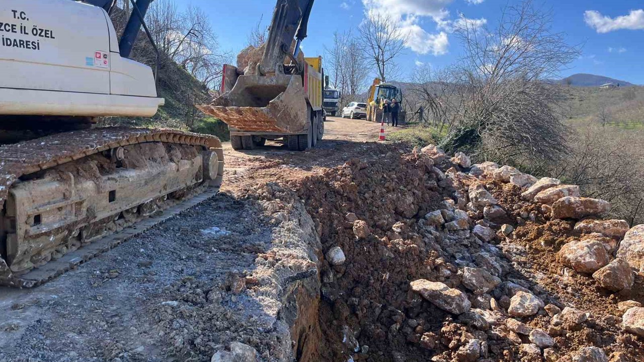 Heyelan alanında stabilizasyon çalışması
