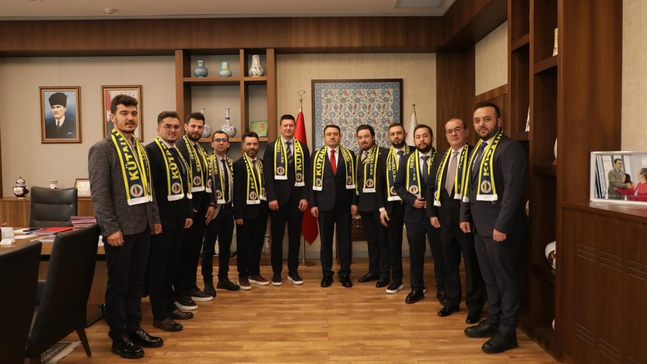 Vali Musa Işın ve Başkan Eyüp Kahveci, Kütahya Fenerbahçeliler Derneği yöneticilerini ağırladı
