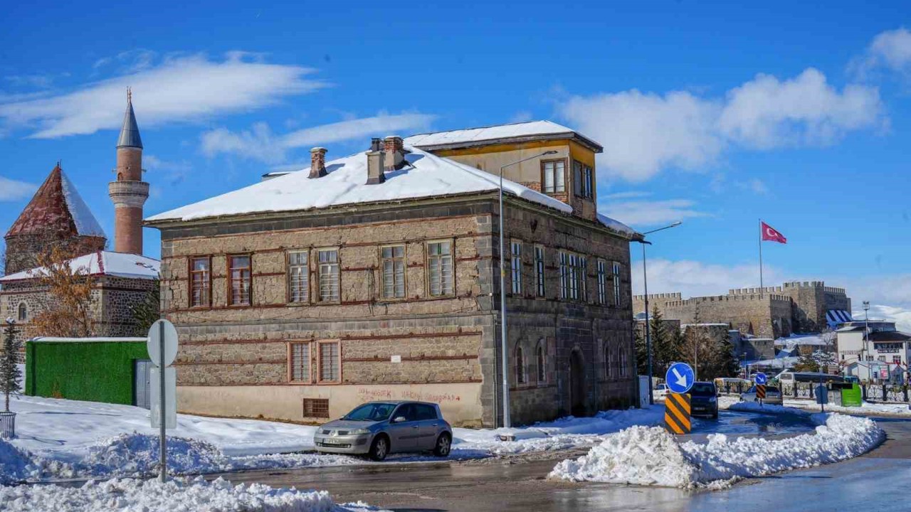 Erzurum ve Erzincan için kar yağışı uyarısı
