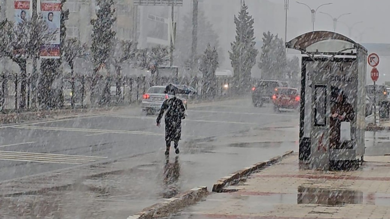 Elazığ’da yoğun kar yağışı

