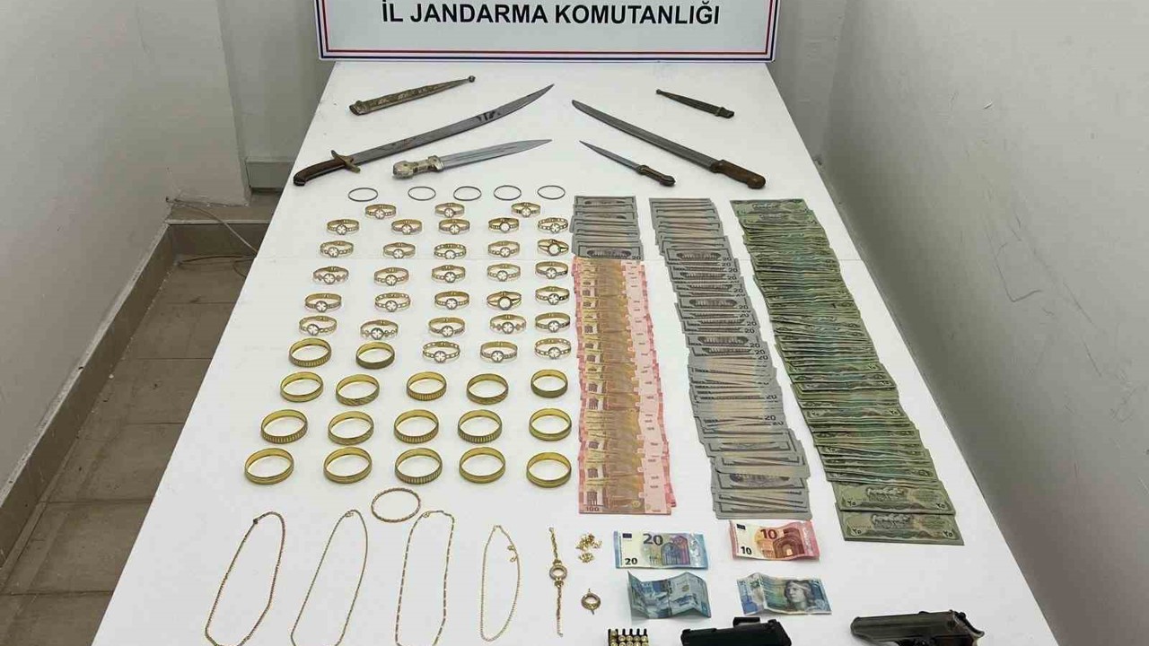 Antalya’da sahte altın operasyonu
