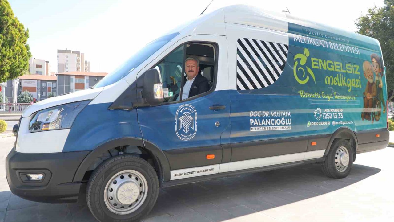 "Engelsiz Melikgazi" aracı Ramazan ayında da hizmete devam ediyor
