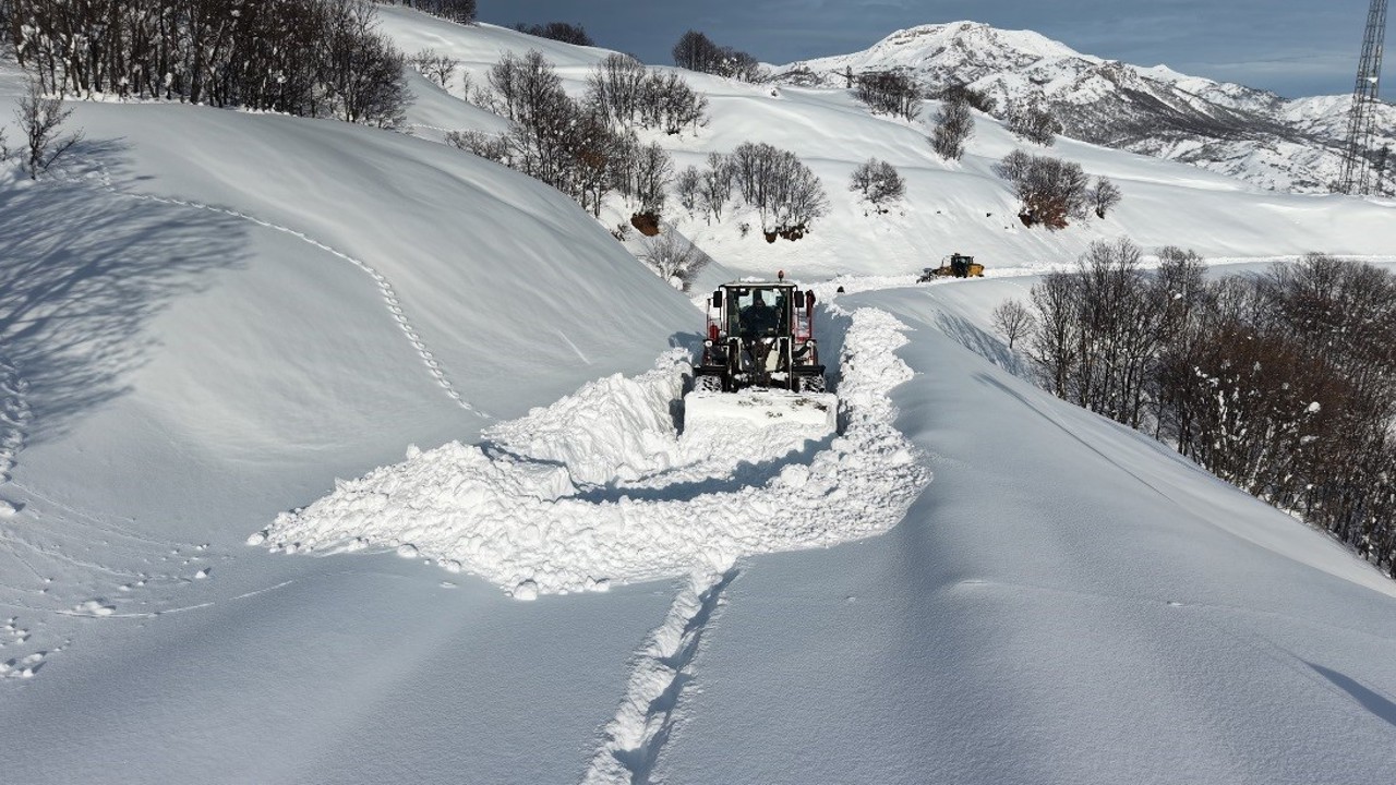 Tunceli’de 143 köy yolu ulaşıma kapandı
