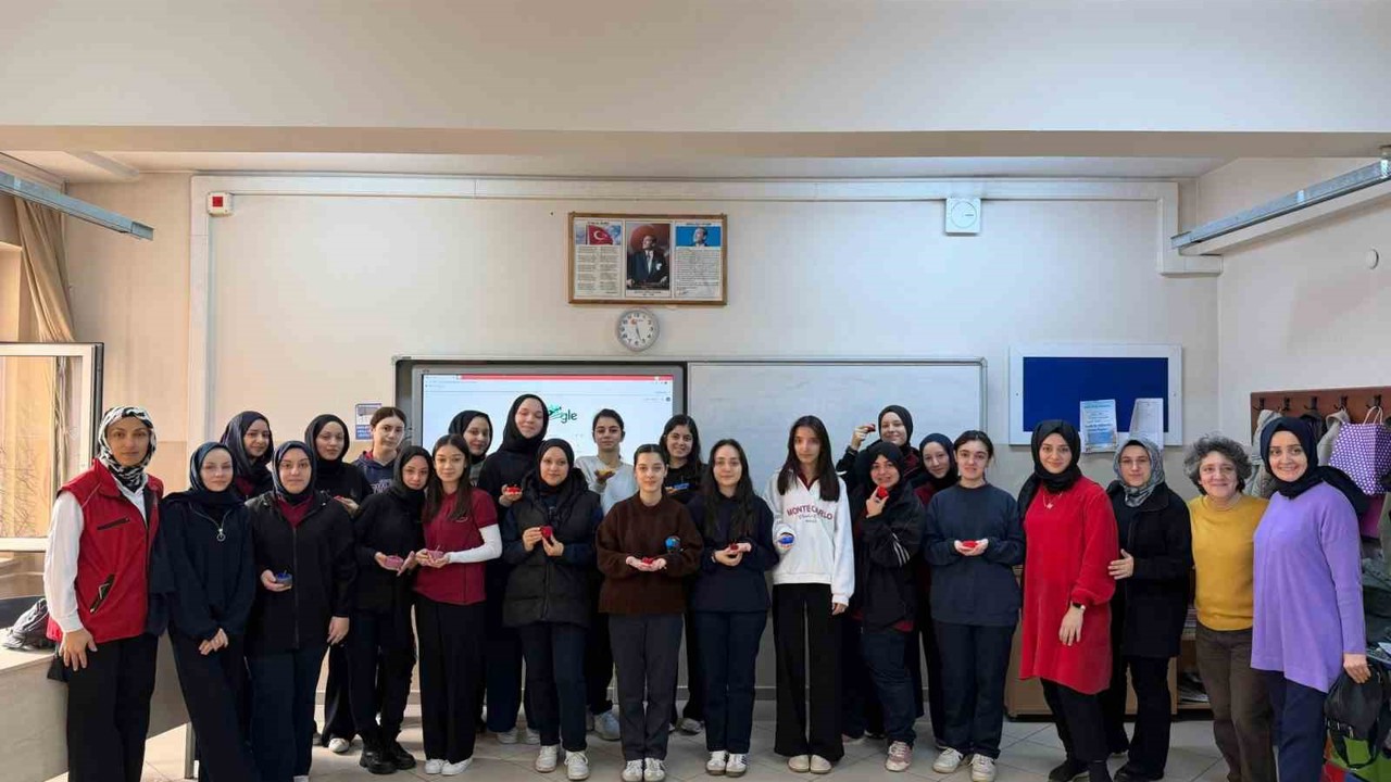 Mum atölyesi liselileri etkiledi
