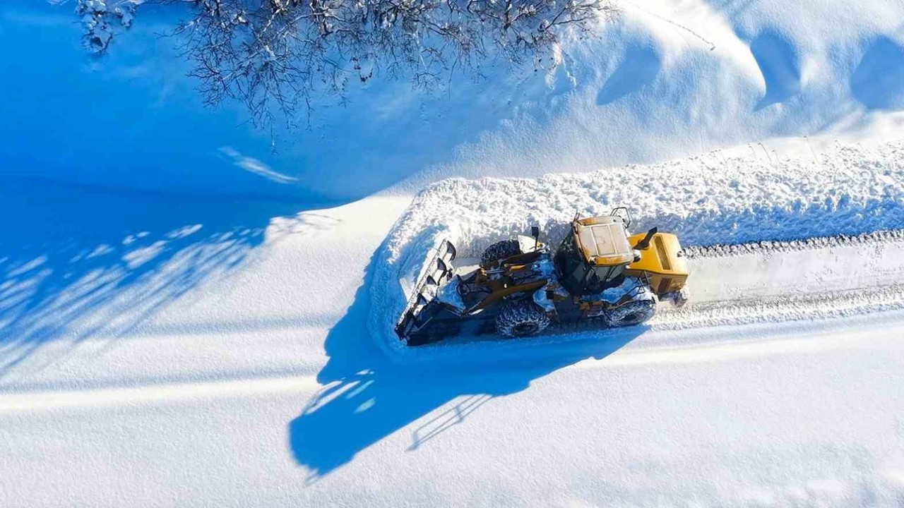 Muş’ta 67 köy yolu ulaşıma kapandı
