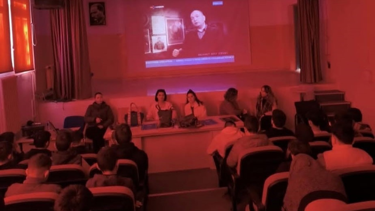 Köyceğiz’de öğrencilere belgesel gösterimi düzenlendi
