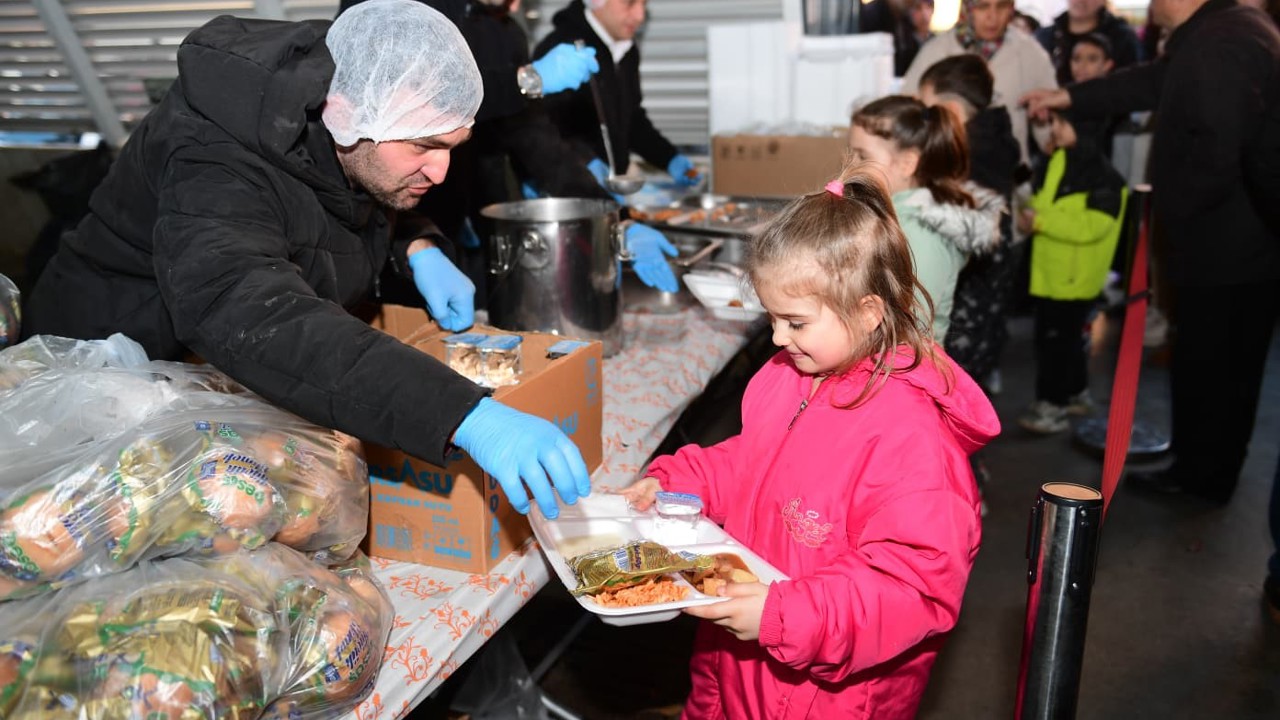 Osmangazi’de gönülleri buluşturan iftar programı
