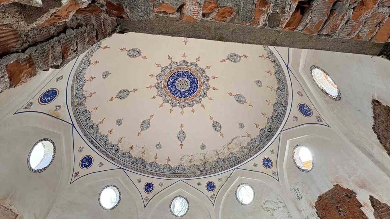 Kütahya Çinili Camii yıkılıp yeniden inşa edilecek
