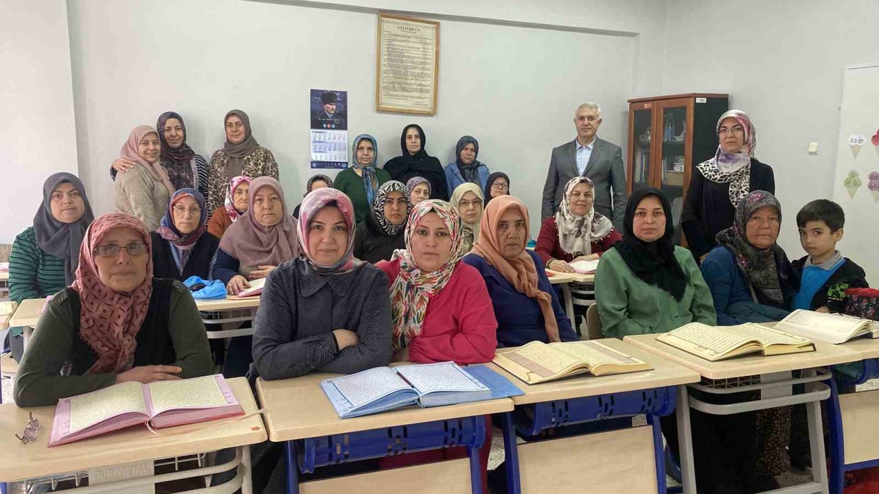 Ramazan ayında manevi eğitime yoğun ilgi
