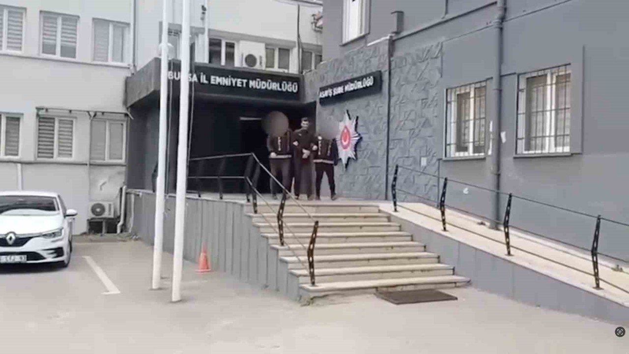 Bursa’da kesinleşmiş hapis cezası bulunan 3 firari yakalandı
