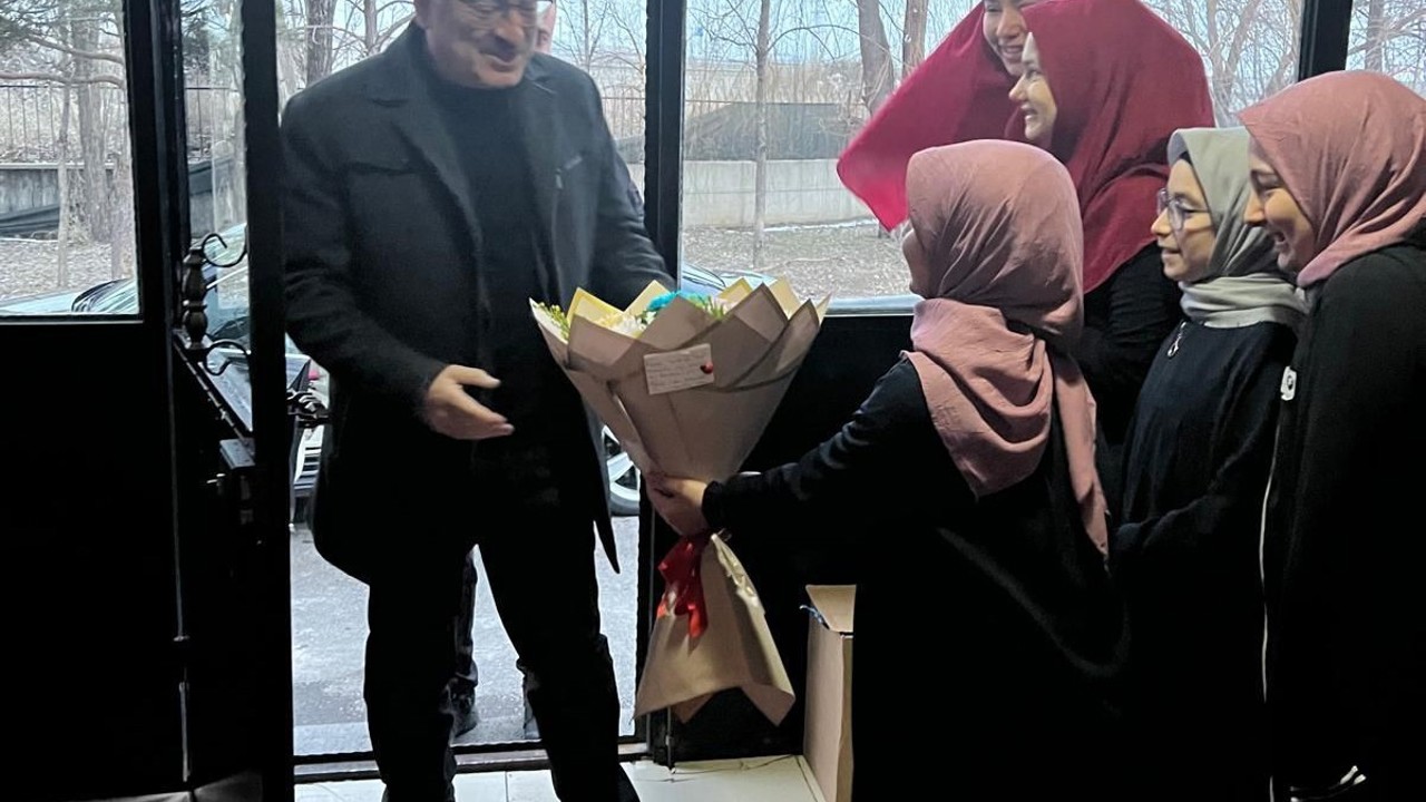 Erzurum’da iftar sofrasında anlamlı buluşma
