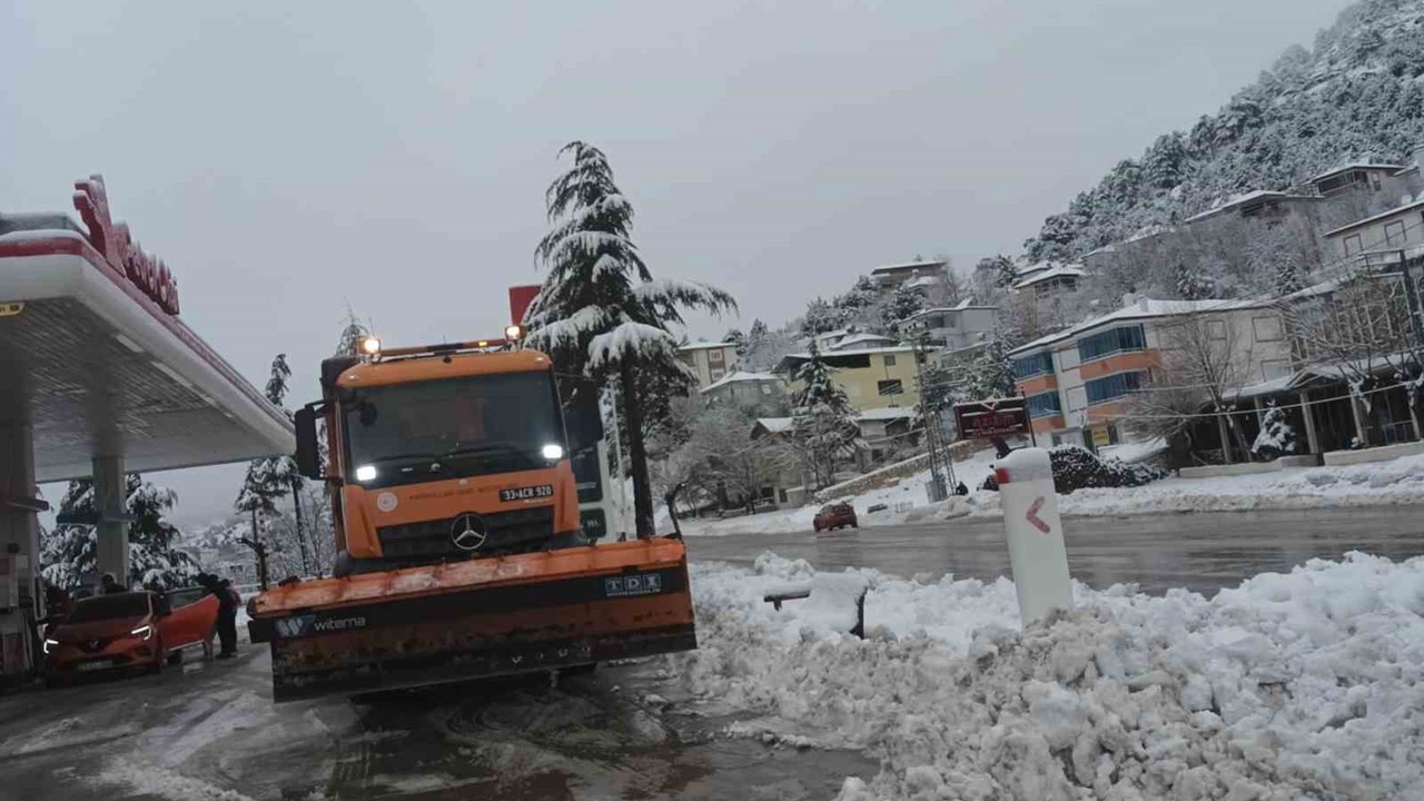Sertavul Geçidinde ulaşım kontrollü sağlanıyor
