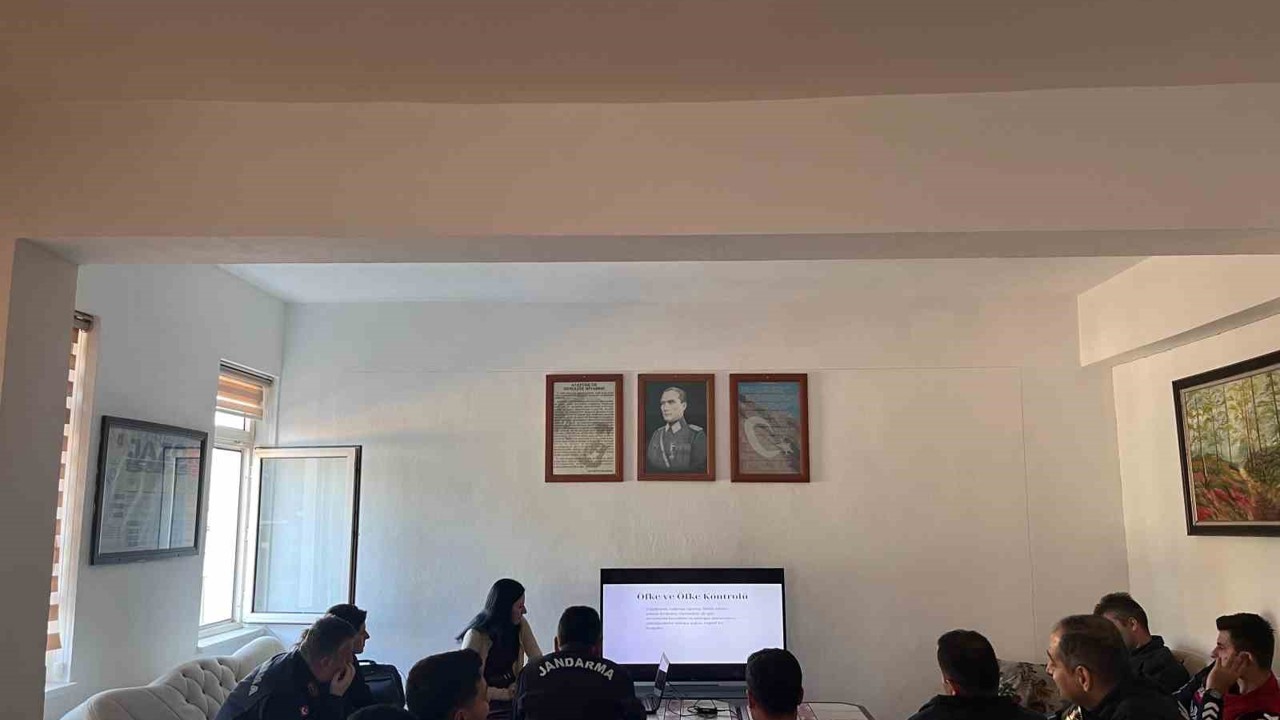 Jandarma personeline iletişim, stres ve öfke yönetimi eğitimi
