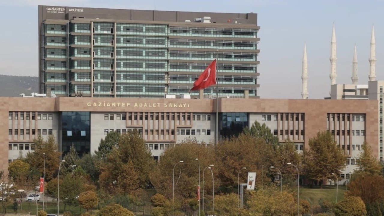 Aynaların çarpması sonucu çıkan kavgada öldürülen Abdurrahman Cengiz’in davasına devam edildi
