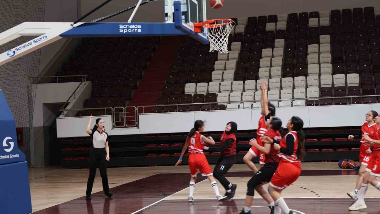 Elazığ’da basketbol bölge şampiyonası sona erdi
