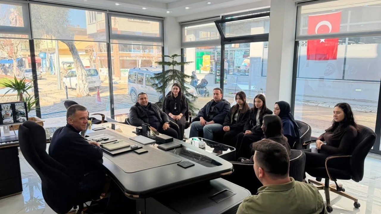 Yenipazar’da gençlerin sesi yönetimle buluştu
