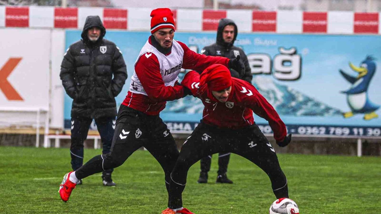 Samsunspor, Gaziantep FK engelini 3 puanla geçmek istiyor
