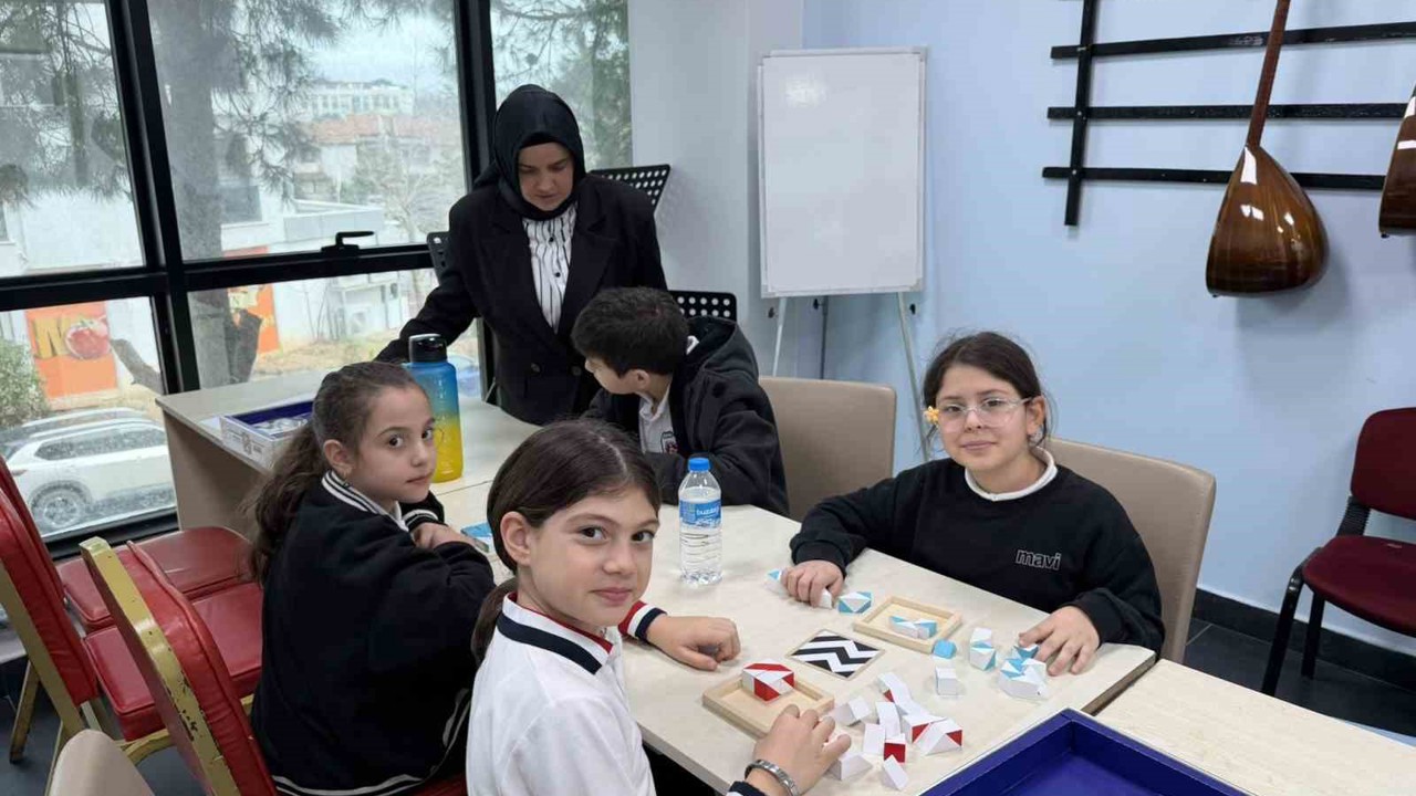 Gençlerin akıl oyunları dünyası ilgi gördü
