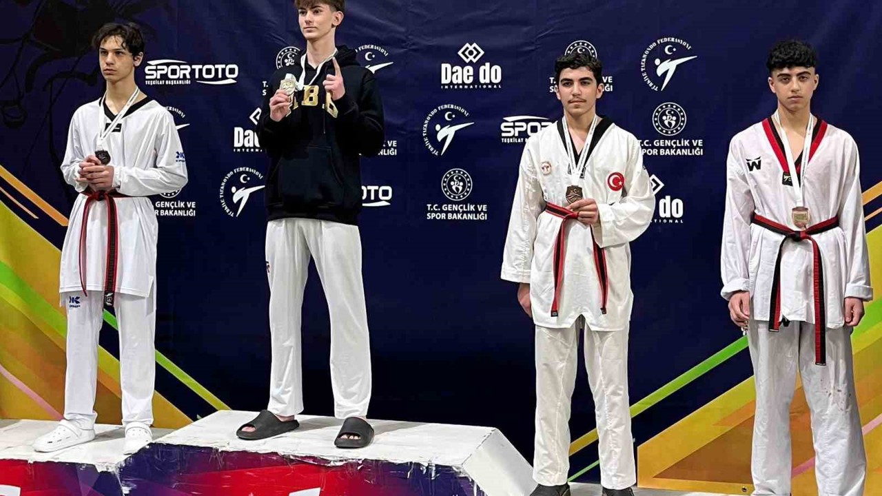 Deniz Çınar Doğan taekwondoda Türkiye 3’üncüsü
