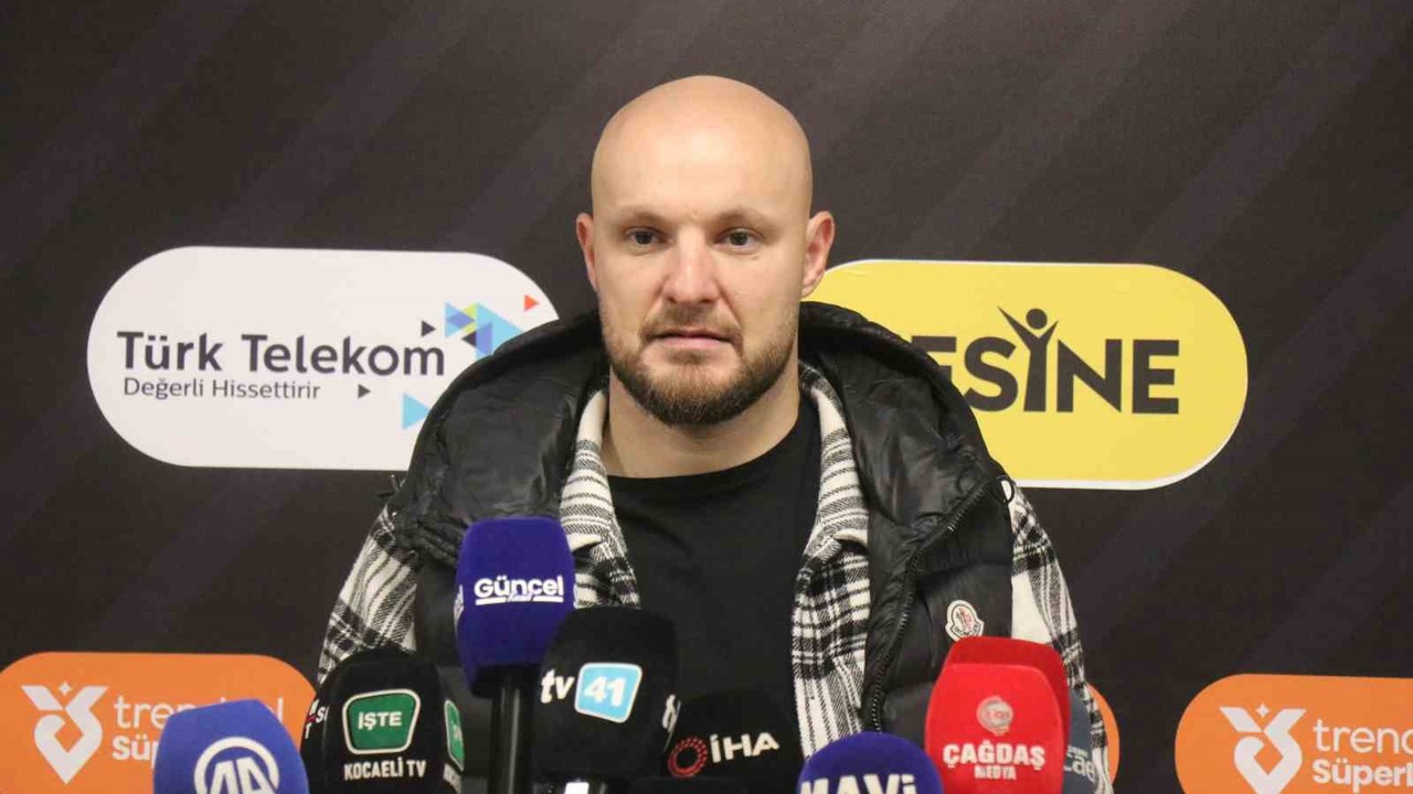 Gökhan Değirmenci: "Penaltı gibi gözüküyor, maalesef verilmedi"
