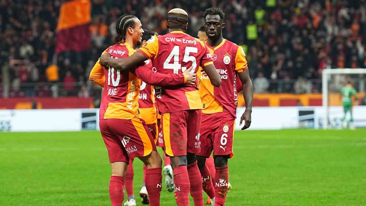 Galatasaray, ligde evindeki yenilmezliğini sürdürdü
