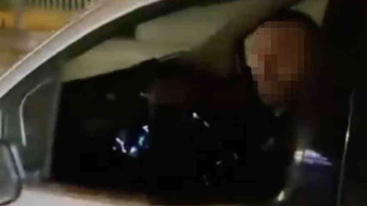 Bursa’da servis minibüsüne çarpan kamyoneti 3 kilometre sonra durdurabildi
